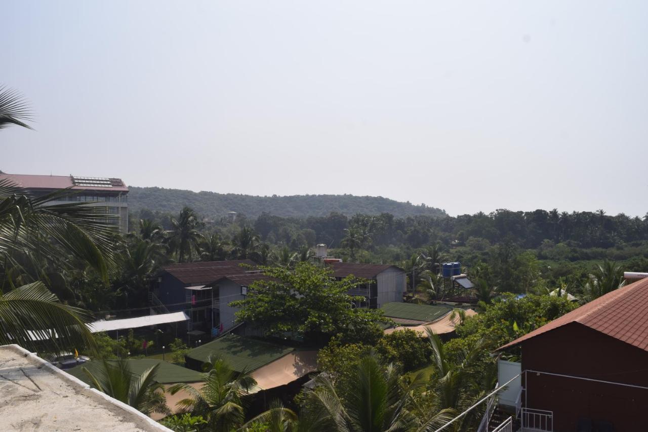 Spirithouse Hostel Arambol Exterior photo