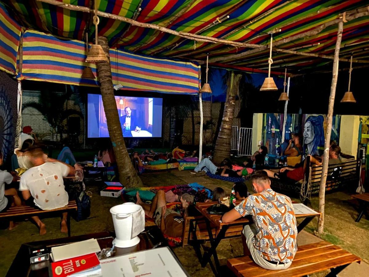 Spirithouse Hostel Arambol Exterior photo